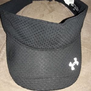 Lot of 3 visors under armour and nike